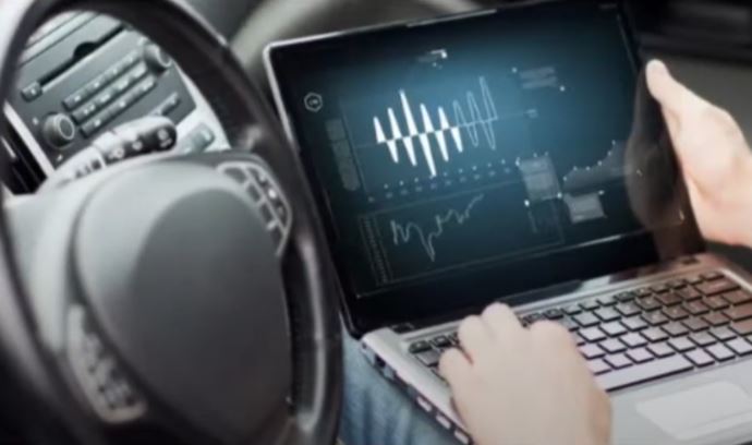How To Tune A Car With A Laptop In 2024